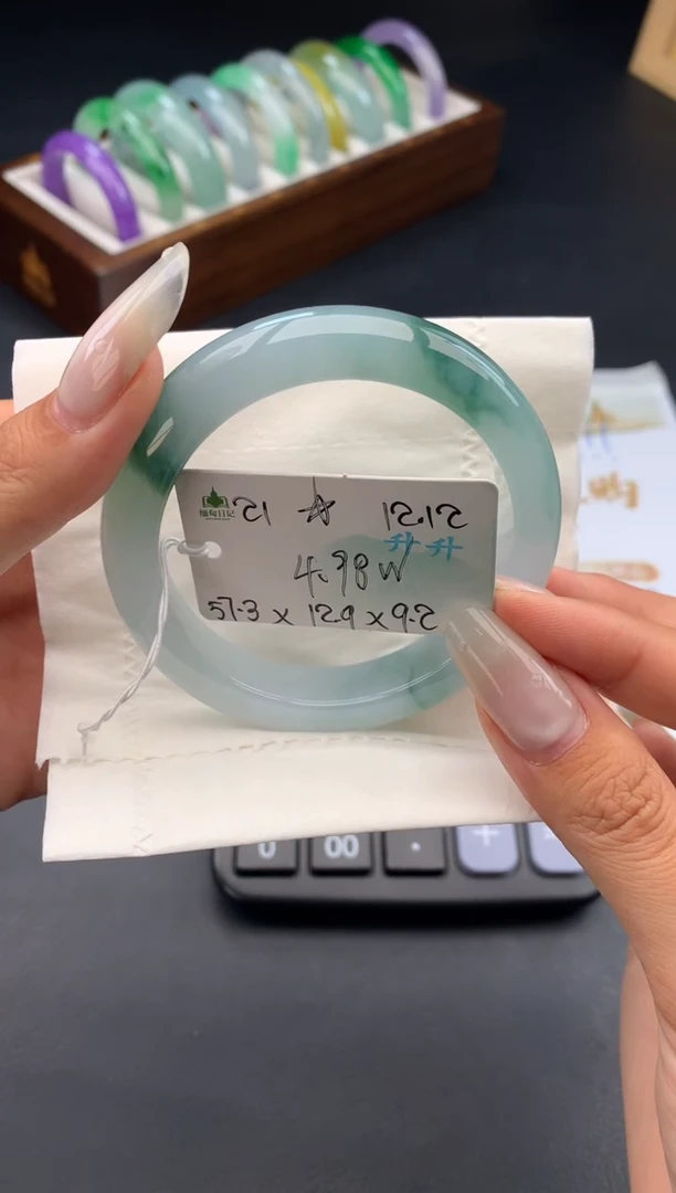 未镶嵌手镯翡翠翡翠自带#送人#，假一赔三