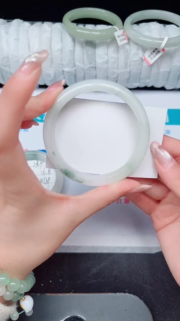 未镶嵌手镯石英质玉235-60/61