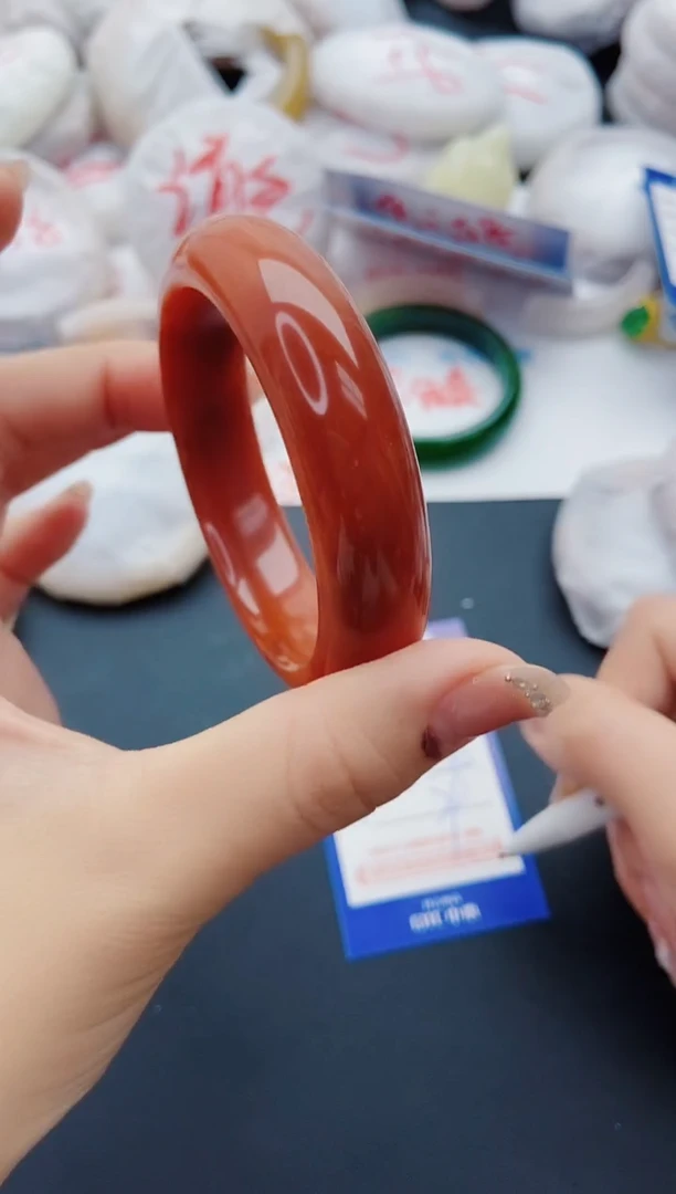 石英质玉手镯未镶嵌K136-55-56