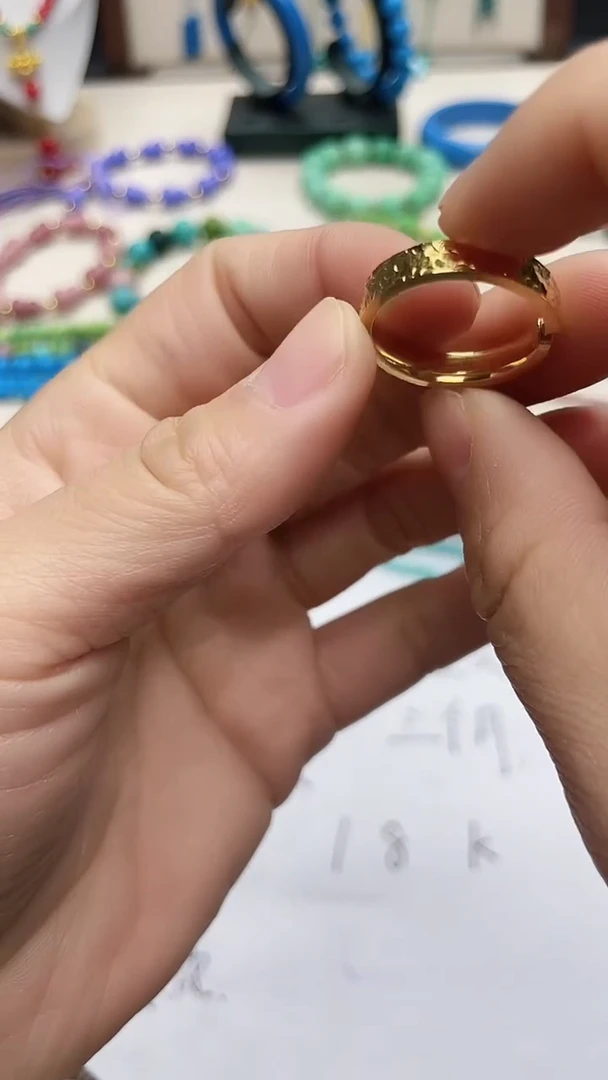 珍藏特色绿色高瓷