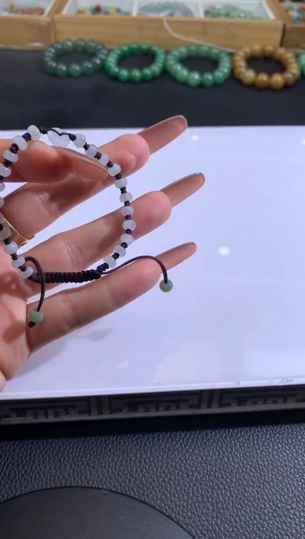 【闪购商品】翡翠手链未镶嵌翡翠