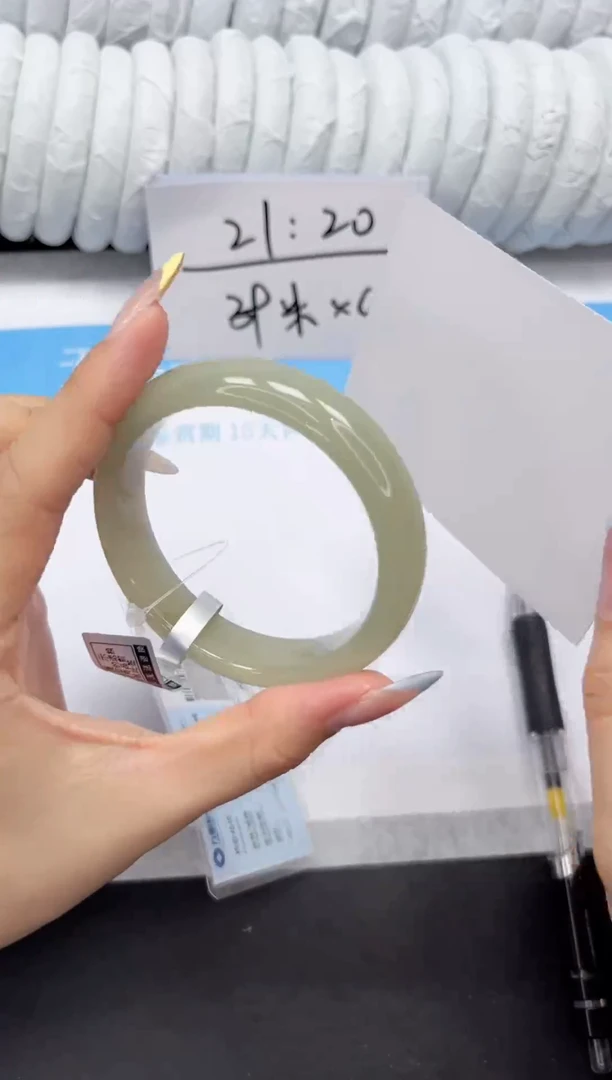 石英质玉手镯未镶嵌60-55.6DG1