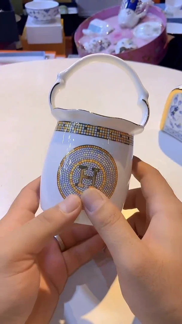 杯鸿辉家品牌瓷器，京东包邮！