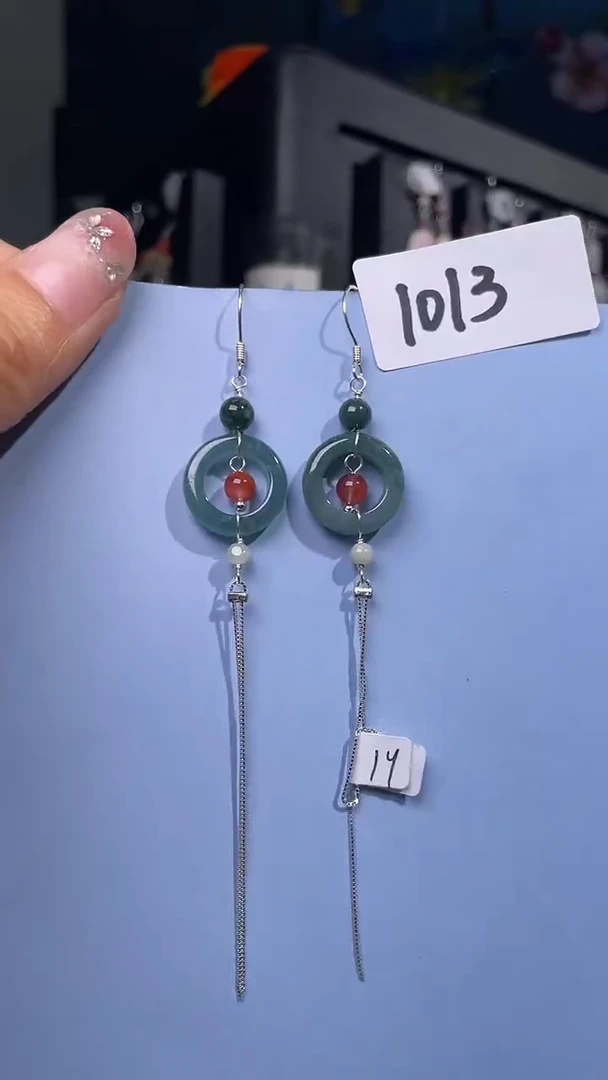 未镶嵌翡翠耳饰喜欢拍