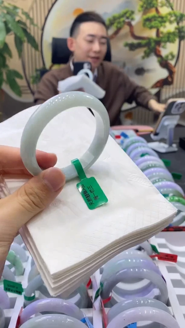 未镶嵌手镯翡翠7701
