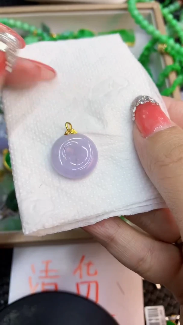 颈饰未镶嵌翡翠1