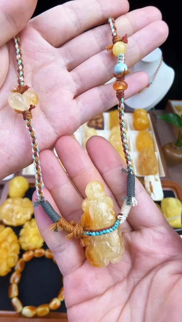 琥珀未镶嵌珠宝奇石柒月