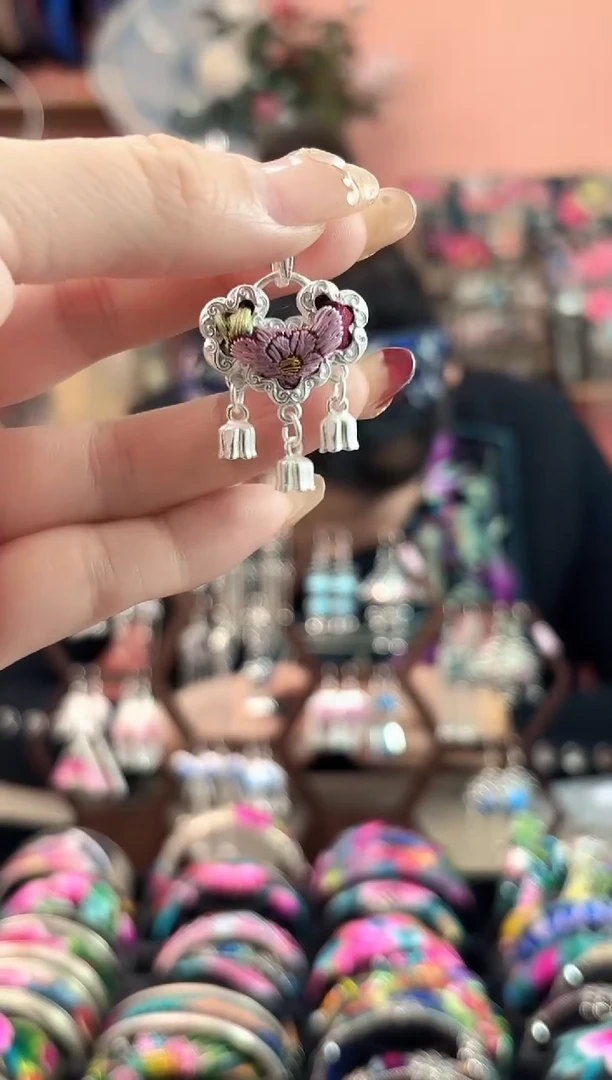 艺枝独绣手工饰品61