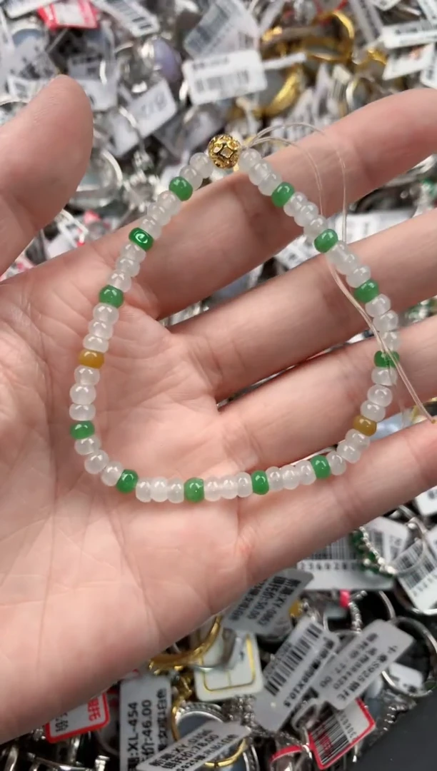 未镶嵌戒指翡翠随机发货 介意勿拍