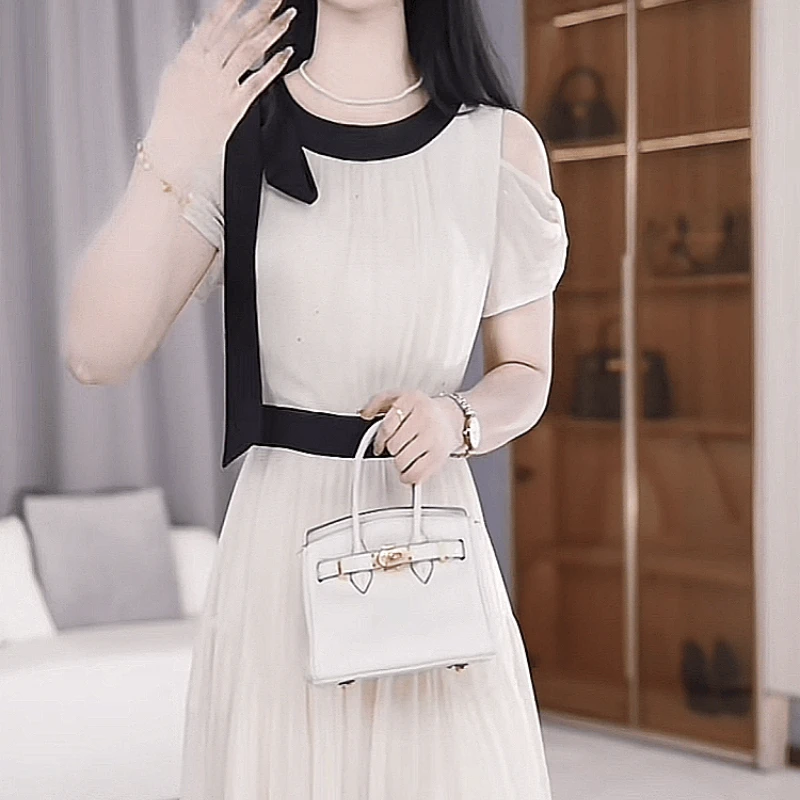 927【连衣裙】2025夏季新款时尚优雅气质纯色显白显瘦收腰连衣裙