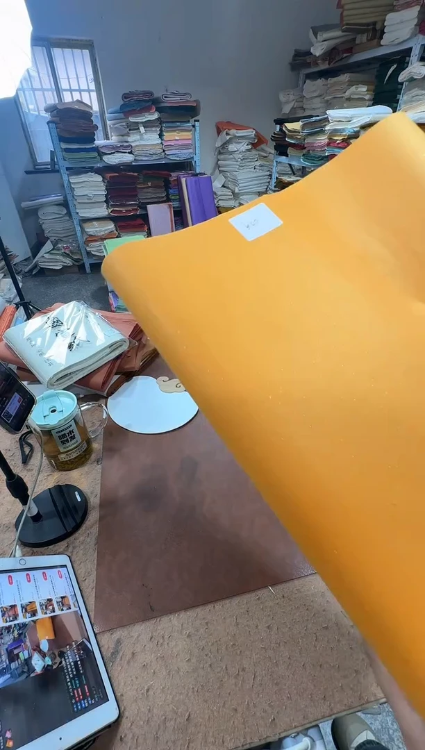 34*138宣纸佛黄光板真金50张