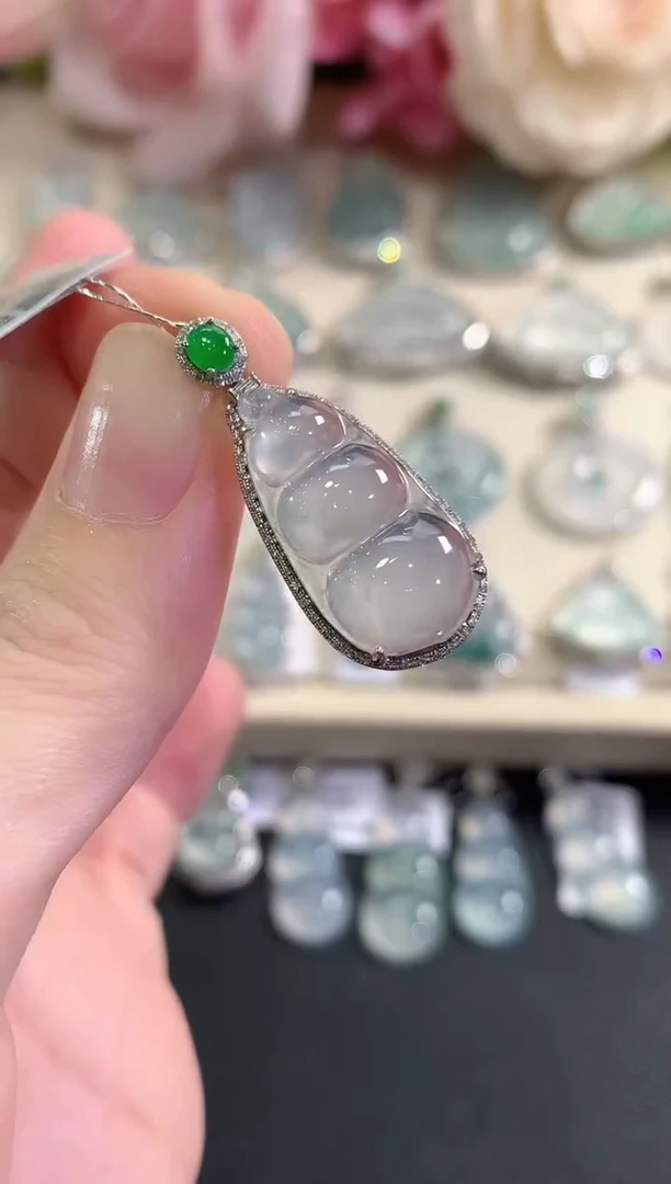 吊坠(不含链)18K金镶嵌翡翠冬日珠宝多样性发货一件Q63