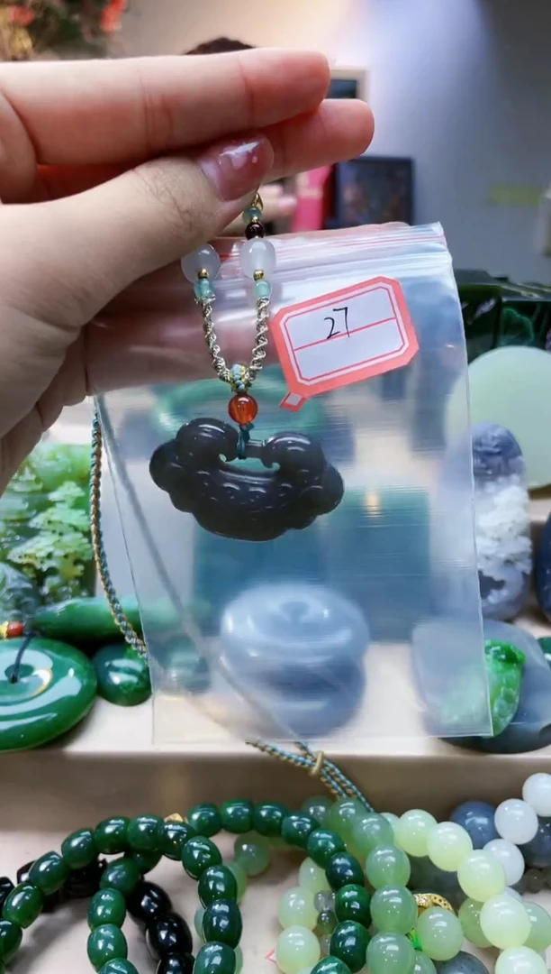 和田玉未镶嵌挂件1