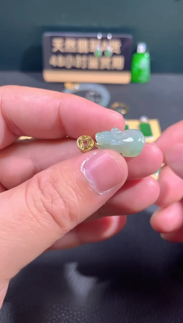 【闪购商品】翡翠颈饰18K金镶嵌翡翠