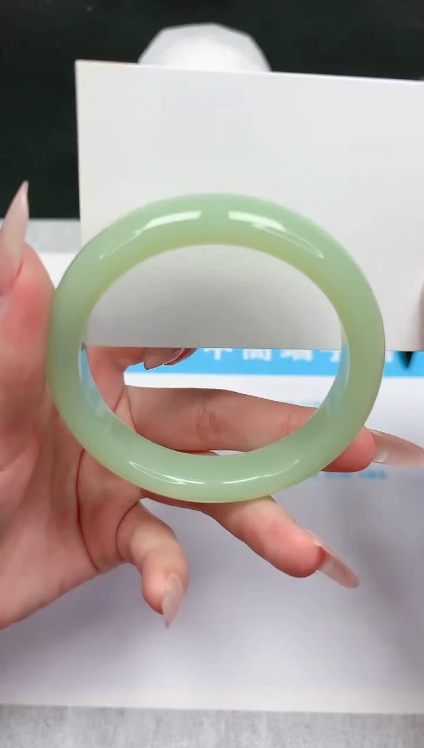 【闪购商品】石英质玉手镯未镶嵌564-59.5