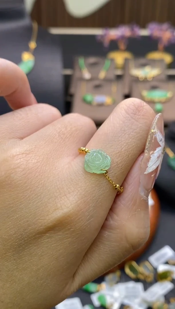 【闪购商品】翡翠颈饰18K金镶嵌净货11960