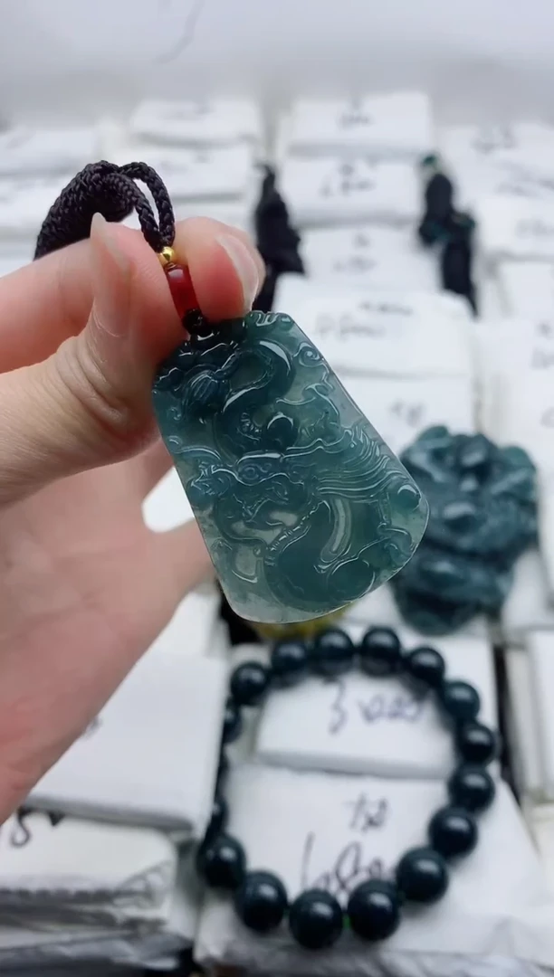颈饰未镶嵌翡翠8