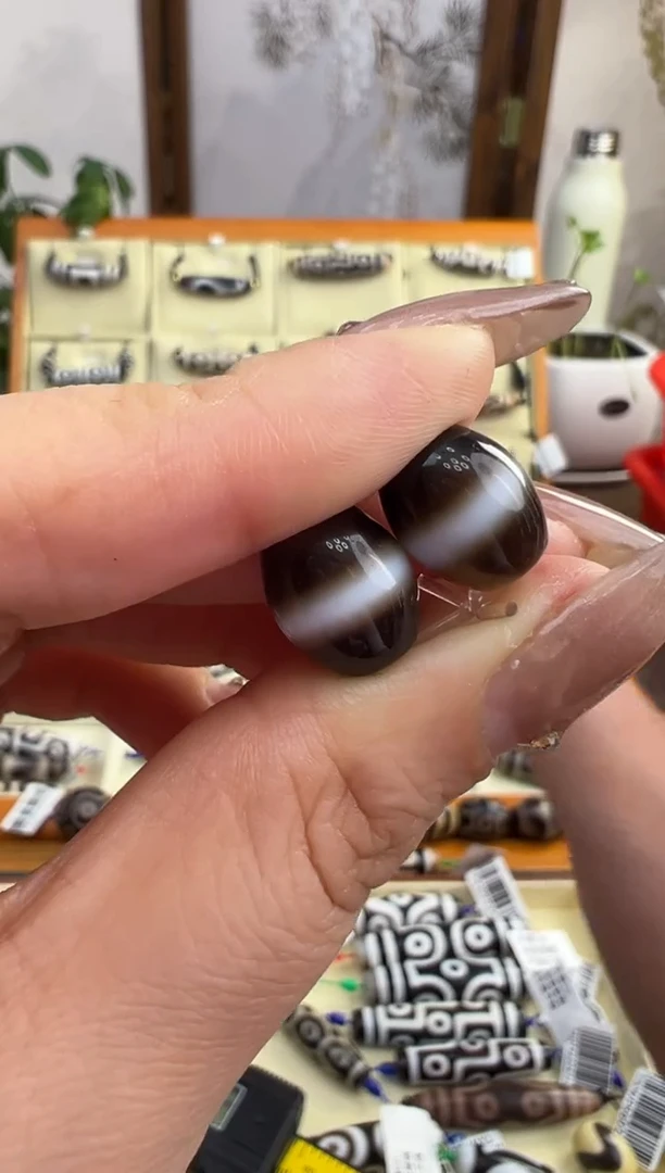 【闪购商品】玛瑙/玉髓吊坠(不含链)未镶嵌21.(微瑕随机发货)