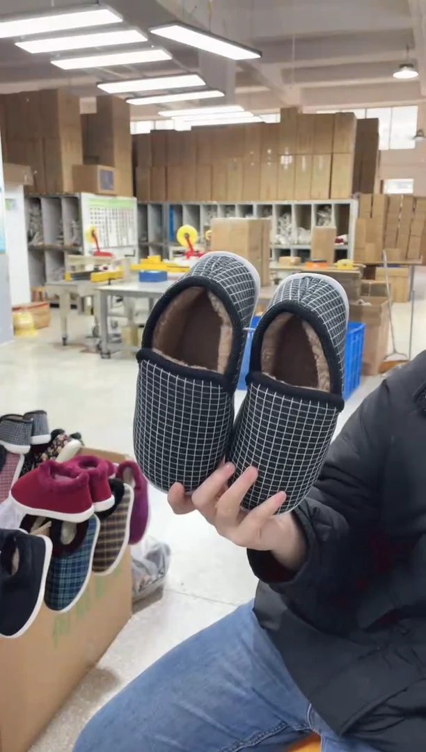 3-15黑格子棉鞋37码