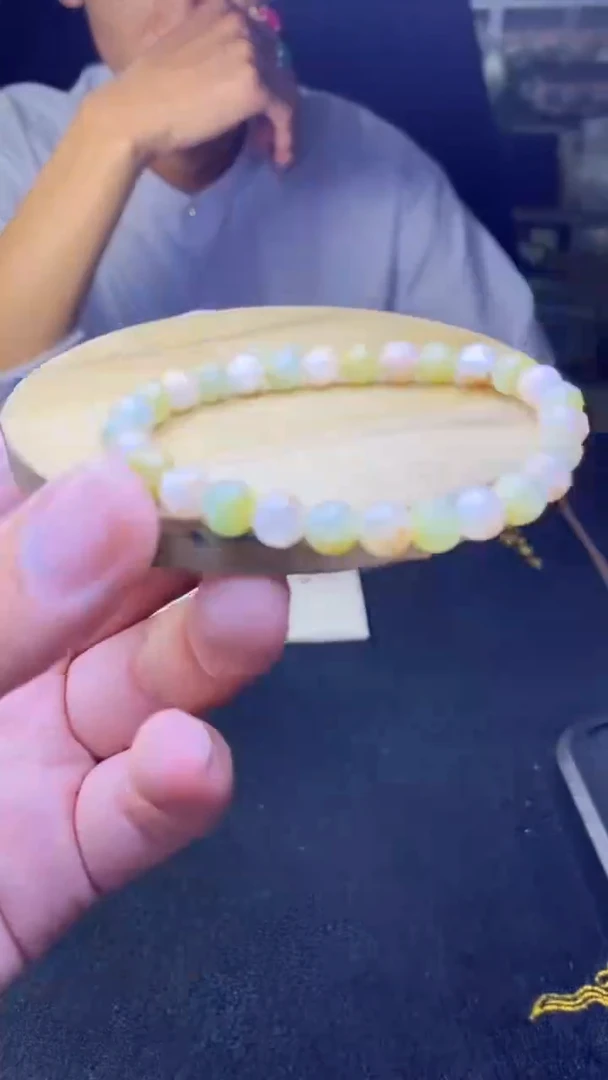 定制翡翠未镶嵌 天然缅甸A货翡翠，多样性发货，拍一发一