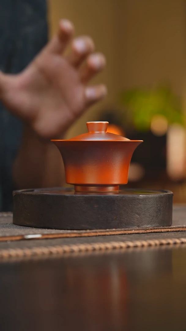 36柴房陶瓷柴烧金玉马蹄悬停盖碗