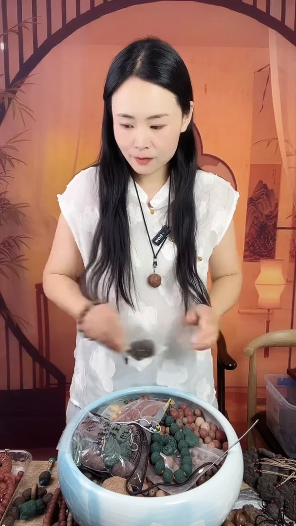 泥塑碧云散香方紫薇讳