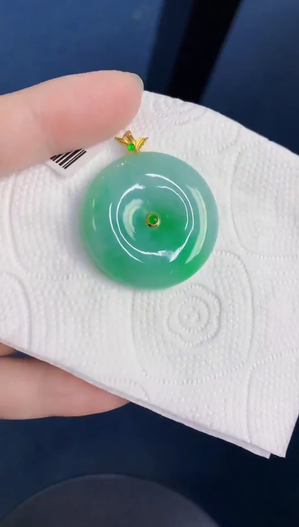 颈饰18K金镶嵌翡翠天然翡翠缅甸A货