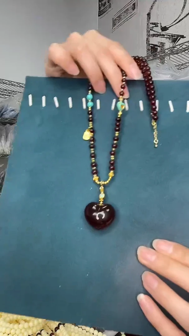 未镶嵌琥珀裸石A1643天然蜜蜡