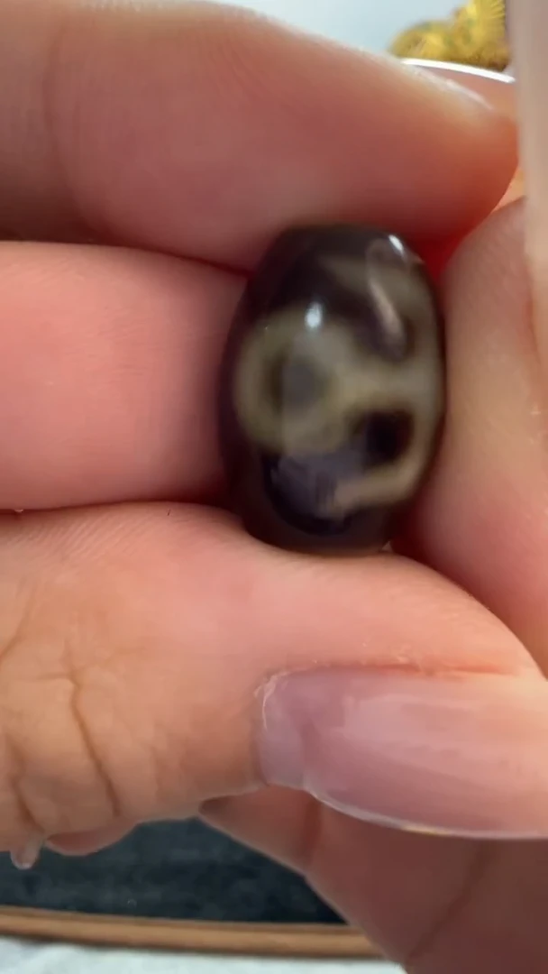 玛瑙/玉髓（覆膜）颈饰未镶嵌42微瑕随机发货