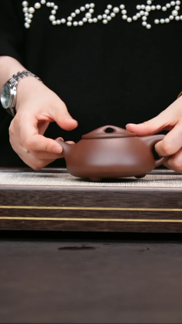 茶壶紫砂深井紫泥  满瓢