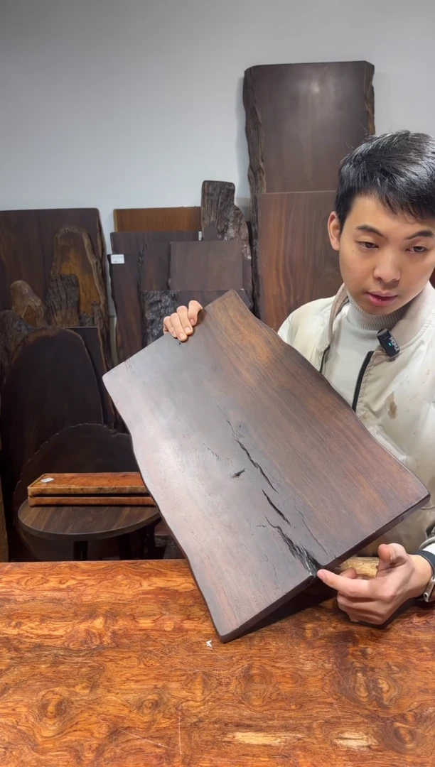 风车木（黑檀木）尺寸57*34*2.3编号681