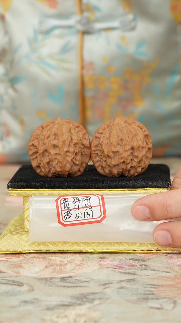 【闪购商品】文玩核桃把件非嫁接北京