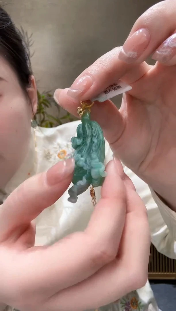 【闪购商品】翡翠颈饰未镶嵌吊坠