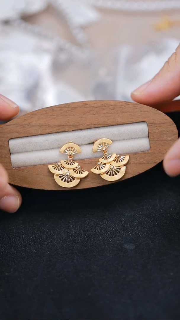 无925银海浪小扇金色耳环