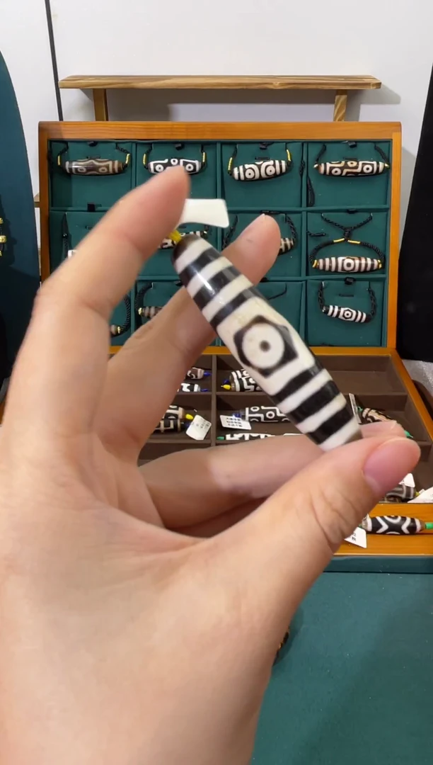 玛瑙/玉髓（覆膜）颈饰未镶嵌49