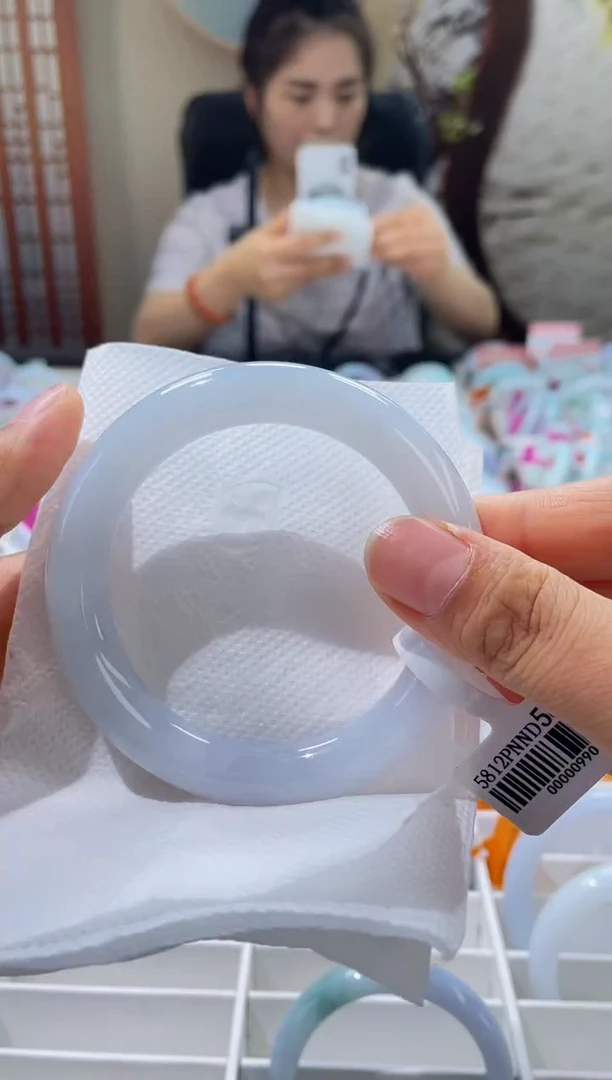 未镶嵌手镯翡翠137-58.2