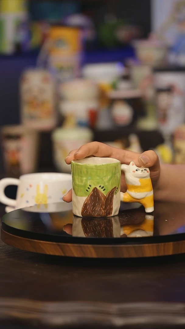 【闪购商品】摆件景德镇釉下彩绘设计师款式陶瓷