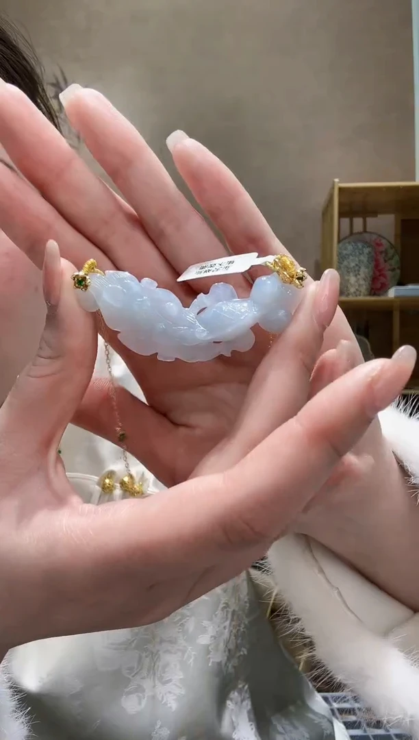 【闪购商品】翡翠颈饰未镶嵌吊坠