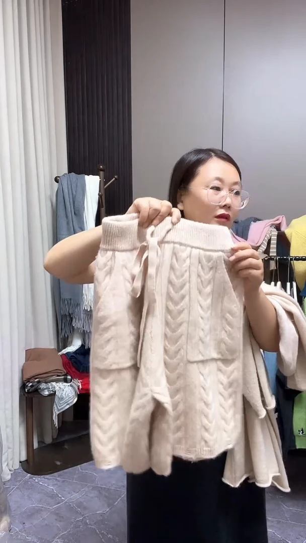 山羊绒羊绒短裤米色