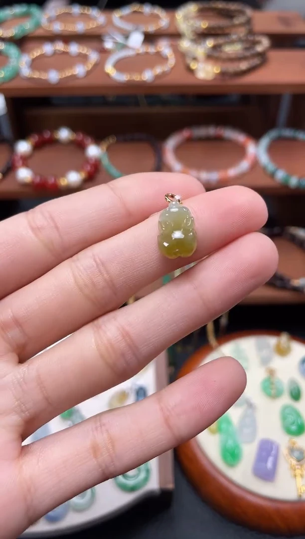 【闪购商品】翡翠吊坠(不含链)18K金镶嵌一个  JK235