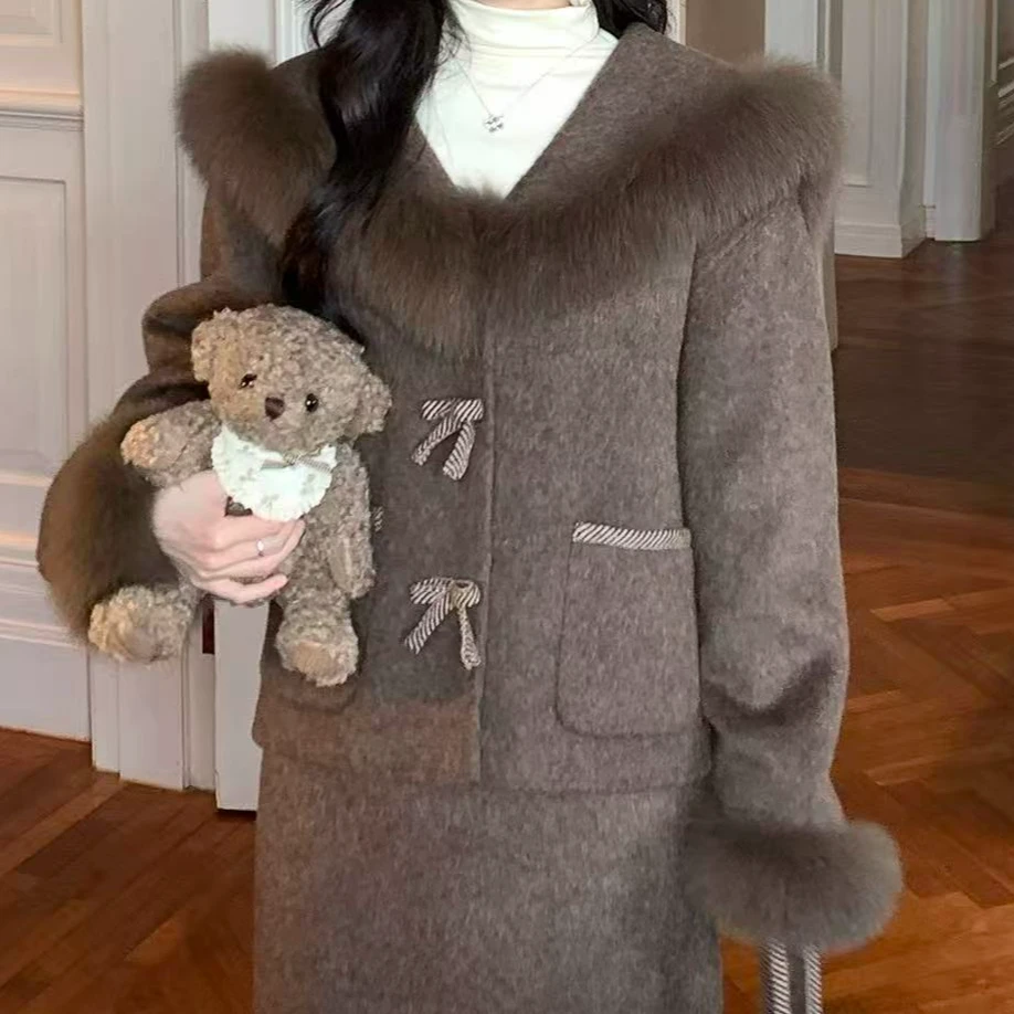 拉夏贝尔2025年秋冬新款时尚简约宽松羽绒上衣+半裙 27022 JCK