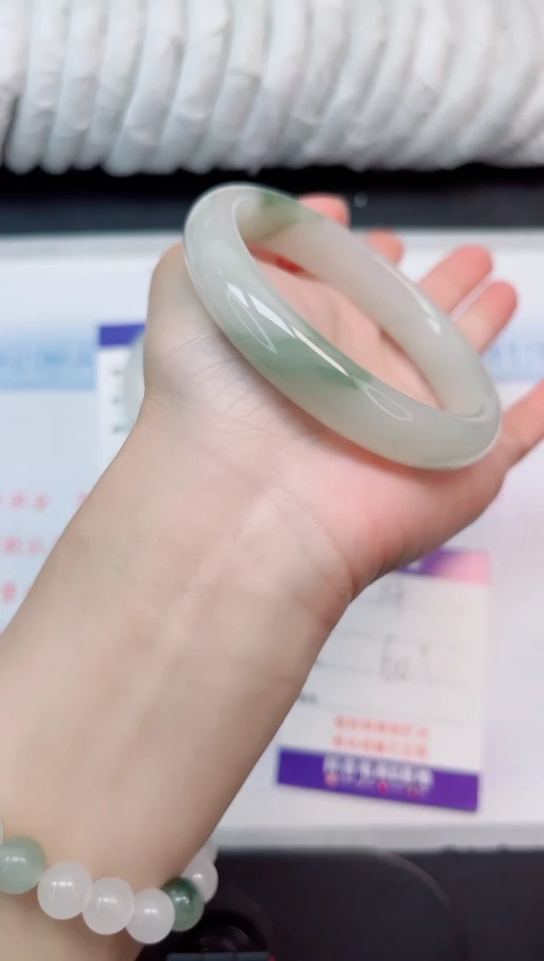 【闪购商品】石英质玉手镯未镶嵌14#60.1