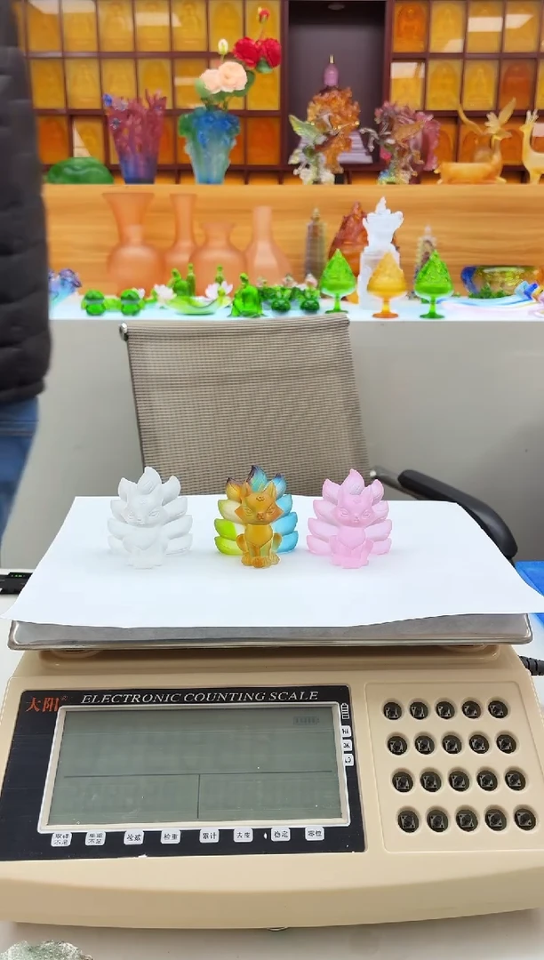 手工艺品琉璃白加粉加琥珀色狐狸小摆件5*5公分三个