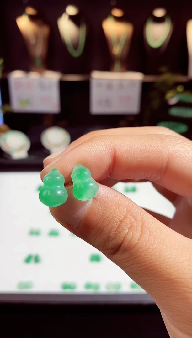 【闪购商品】石英质玉耳坠未镶嵌耳坠·