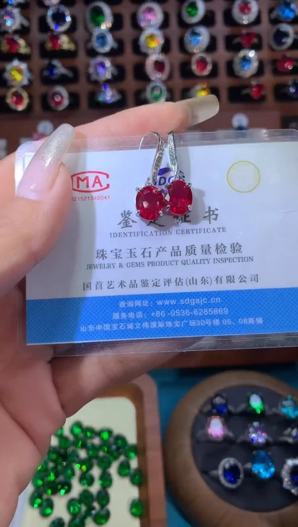 银S925镶嵌耳饰红宝石810白