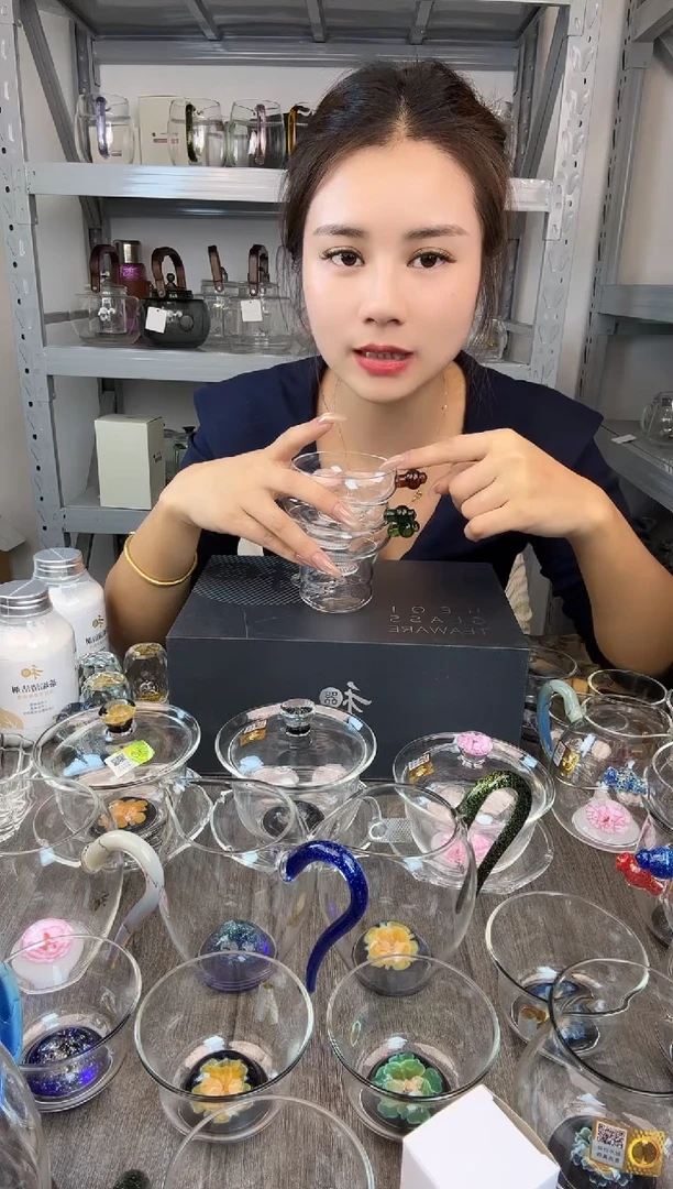 水晶玻璃无盖款禾器 怡然公道杯 琥珀色