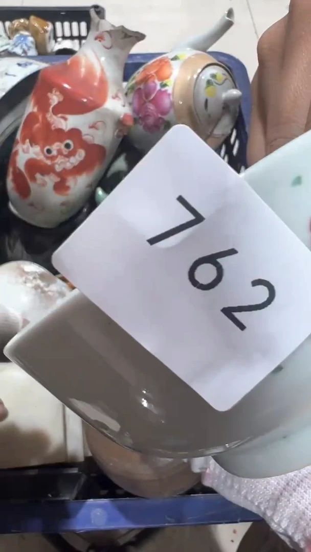 陶瓷刘**锅工艺品0921762