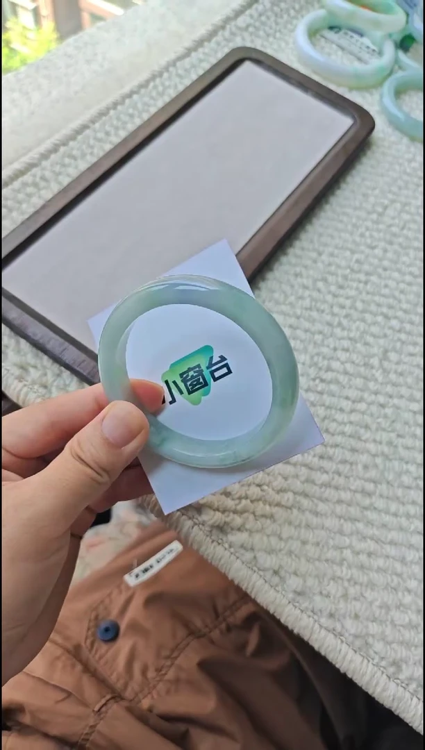 翡翠手镯未镶嵌天**心翡翠手镯未镶嵌