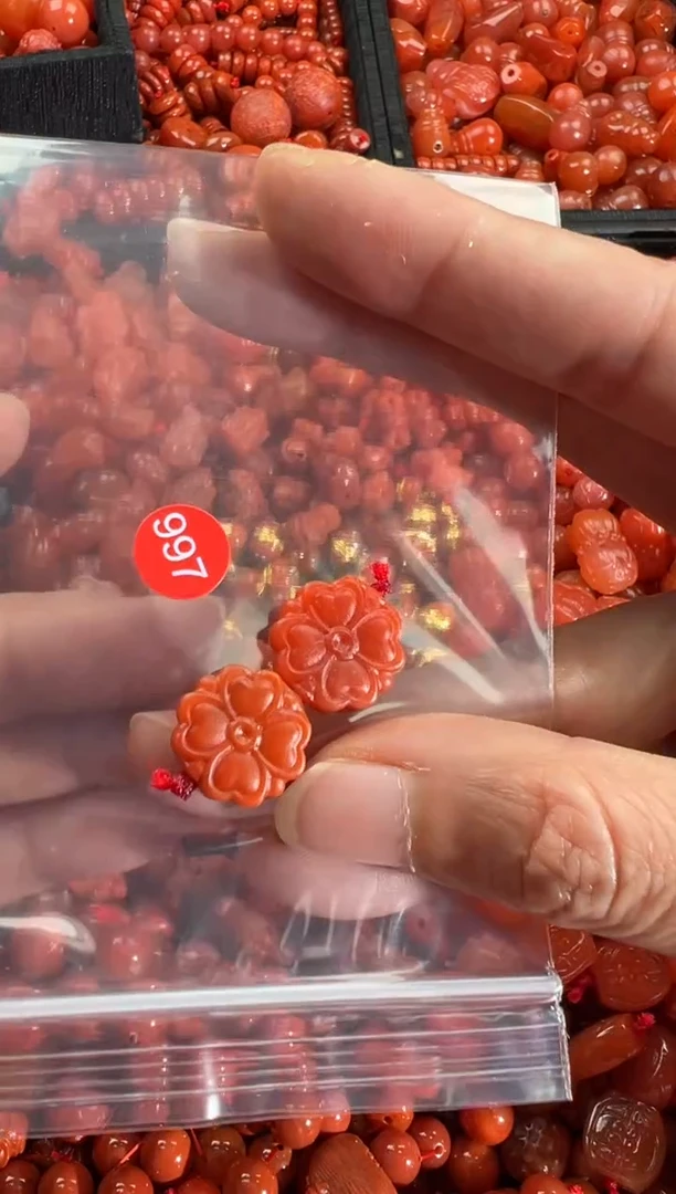 【闪购商品】南红玛瑙颈饰未镶嵌1