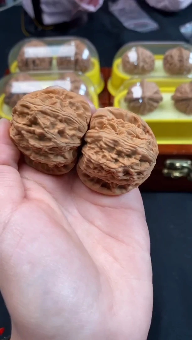 把件文玩核桃白狮子39尺R810